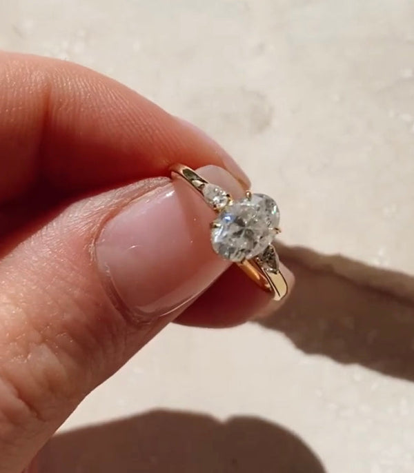 14K Gold Evary CVD Diamond Ring - Amrrutam 