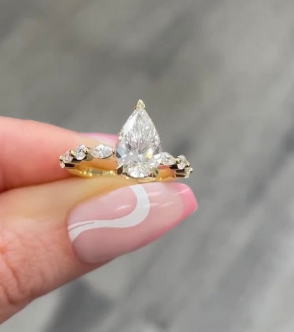 14K Gold Harvey CVD Diamond Ring - Amrrutam 
