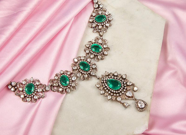 925 Silver Sonar Victorian Emerald Necklace - Amrrutam 