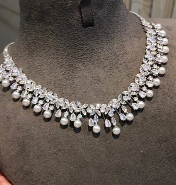925 Silver Beatrix Swarovski Necklace - Amrrutam 