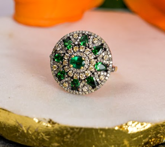 925 Silver Moira Emerald And Diamond Cocktail Ring - Amrrutam 