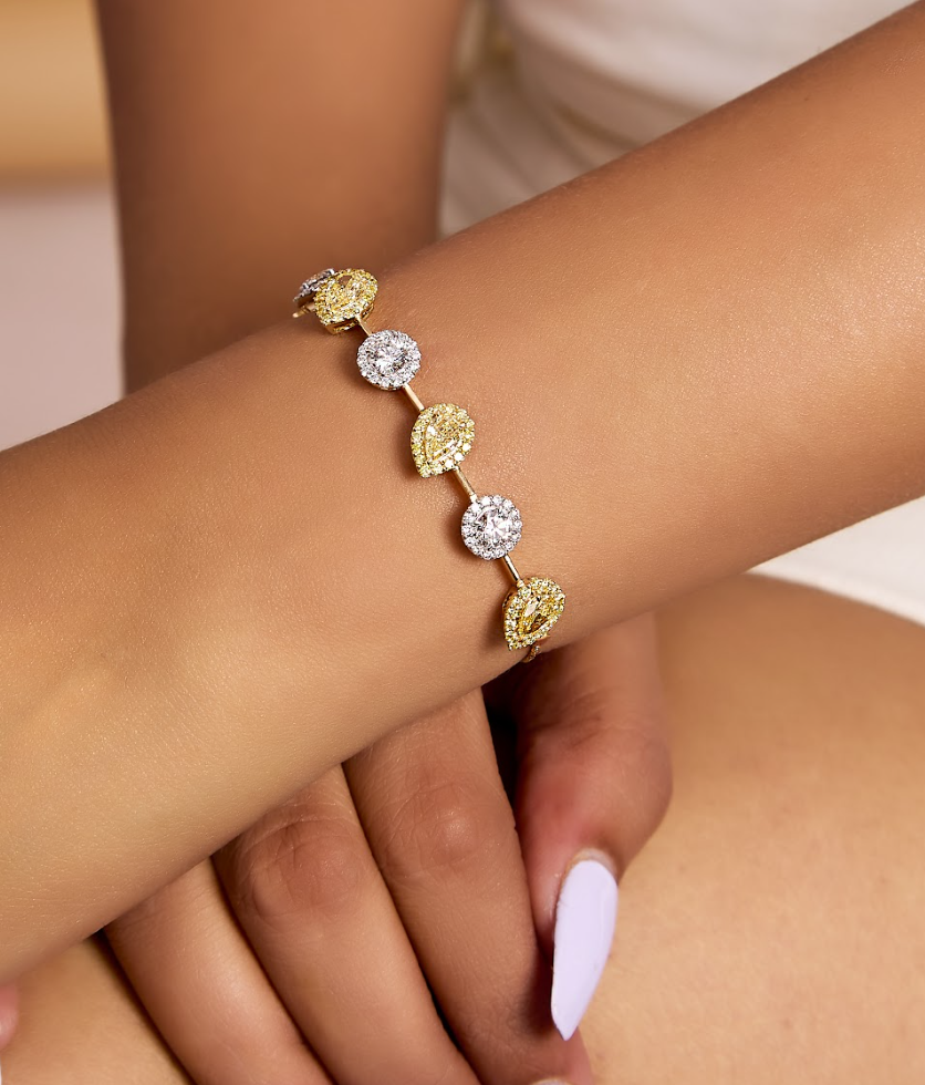 14K Gold Aelius Pear and Round Lab Diamond Bracelet